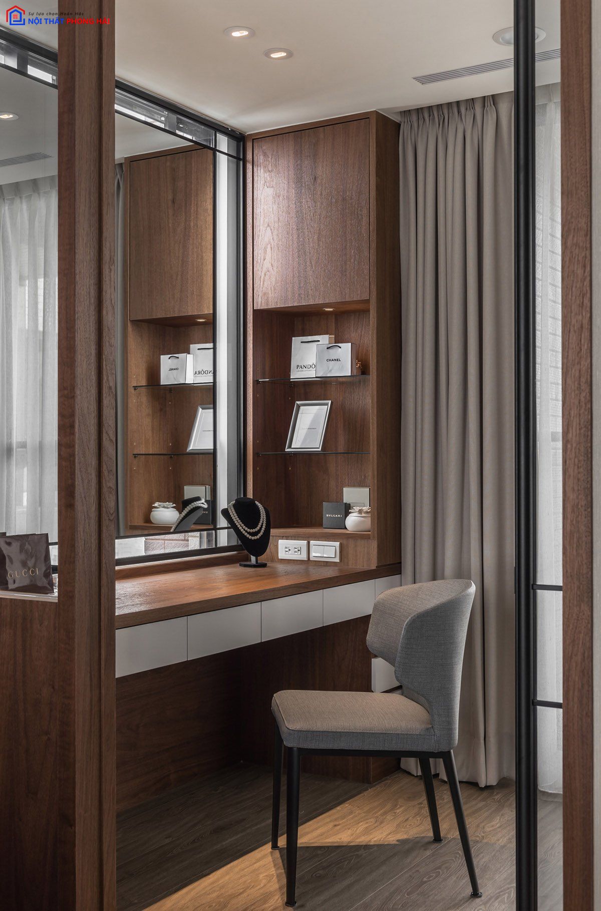 Bàn trang điểm duyên dáng dành cho phái nữ