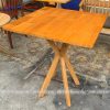 Bàn Gỗ Tự Nhiên Vuông Sang Trọng