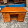 Bàn Làm Việc Gỗ Cao Su 1M4 Sang Trọng