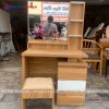 Bàn Trang Điểm Gỗ Gương Vuông Có Tủ Sang Trọng