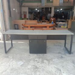 Bàn Chân Sắt 2m3 Mặt Gỗ MDF Có Hộc