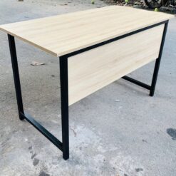 Bàn Có Yếm Lửng Gỗ MDF 1m2 Chân Sắt