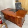 Bàn Giám Đốc Chân Bệ Gỗ MDF 1m6 Đẹp Mắt