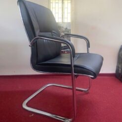 Ghế Bọc Da Chân Quỳ Khung Inox